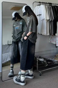 Vintage Washed Distressed Racing Style Cracked Letter Print Loose Heavyweight Short-Sleeve T-Shirt for Men and Women