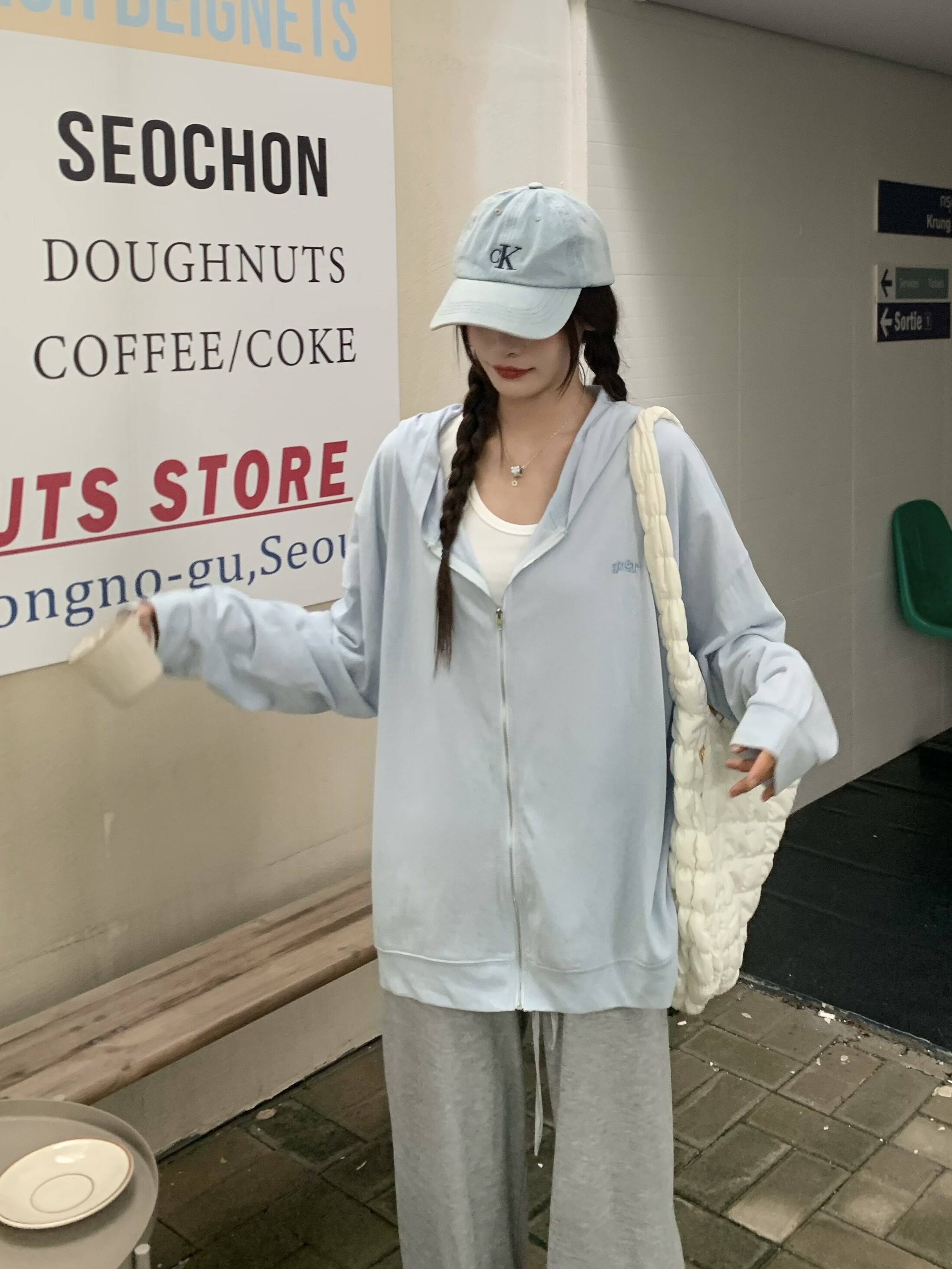 Women's Ice Silk Hooded Sun Protection Shirt - Loose Fit Long Sleeve Summer Jacket with Cool Feeling Design