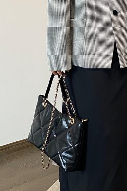Women's Retro Chain Bag 2025 - Versatile Shoulder Crossbody Commuter Bag for Spring/Summer - Large Size, Trendy Niche Style
