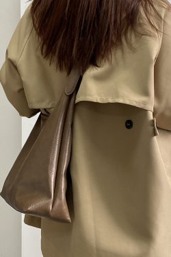 Women's Retro Large Capacity Tote Bag - Spring Summer 2025 Niche Design Crossbody Shoulder Bag for Commuting