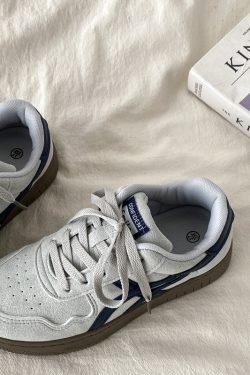 Women's Retro Thick-Soled Board Shoes - 2025 Spring Casual Sports Sneakers for Students, Versatile Y2K Style