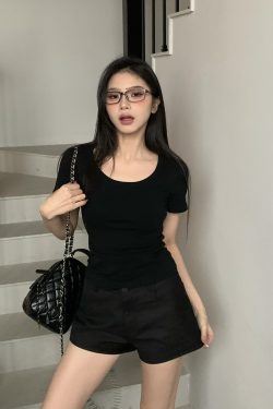 Women's Slim Fit U-Neck Short Sleeve T-shirt - Versatile White Top for Spring 2025, Perfect for Casual 90s Style
