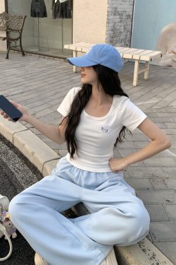 Women's Summer U-neck Kitty Cat Embroidered Short Sleeve T-shirt - Slimming Sweet Style for 2025, Cute 90s Vibe