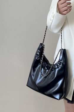 Women's Versatile Chain Underarm Bag - Niche Design for Spring/Summer, Commuter Shoulder Handbag