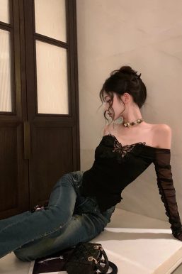 Baddie Butterfly Off Shoulder Top