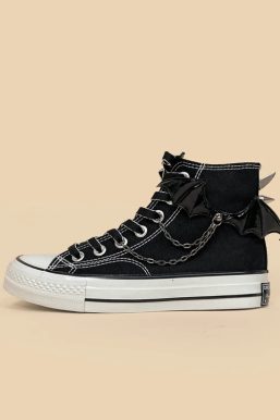 Bat Wings Spiked Canvas Shoes