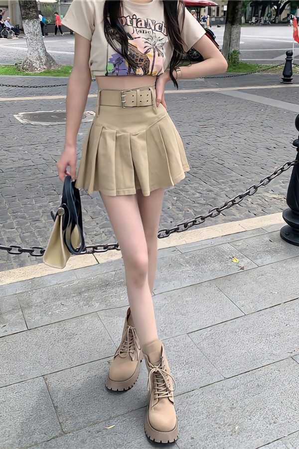 Belt Detail Pleated Mini Skirt