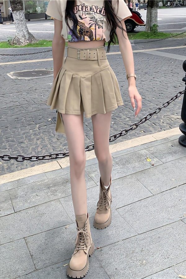 Belt Detail Pleated Mini Skirt