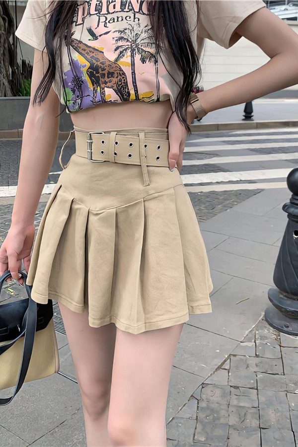 Belt Detail Pleated Mini Skirt