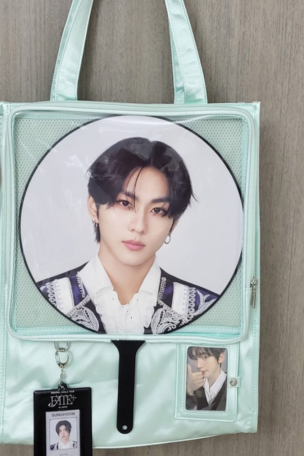 BERRYQ Large-Capacity Ita Bag for Fans and Collectors