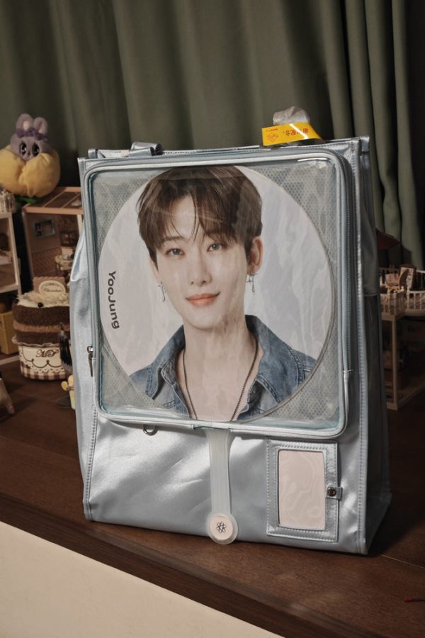 BERRYQ Large-Capacity Ita Bag for Fans and Collectors