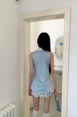 Classic Collar Sleeveless Shirt