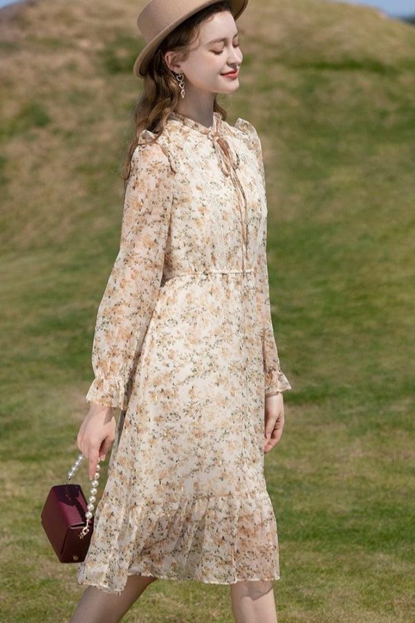 Cottagecore Lace Detailed Floral Midi Dress