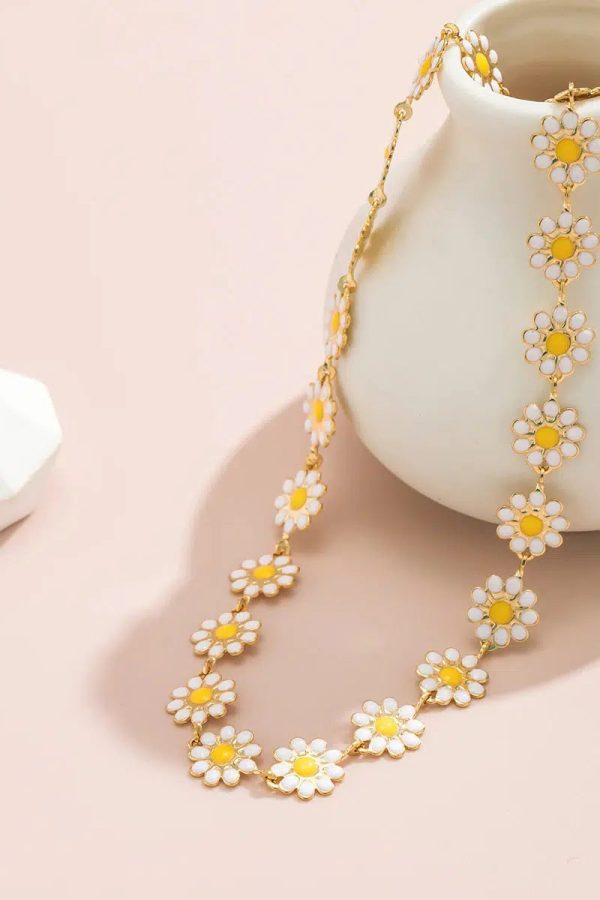Daisy Choker Necklace