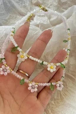 Daisy Necklace