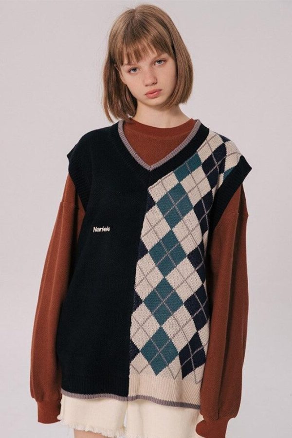 Dark Academia Half Argyle Sweater Vest