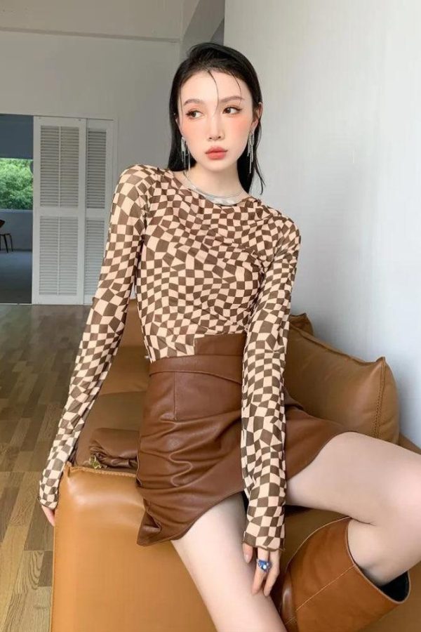 Deformed Checked Top