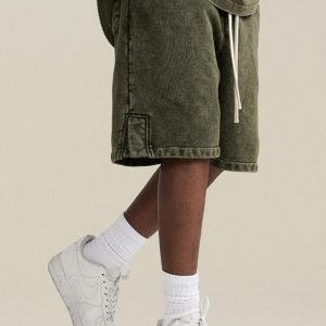 Drawstring Waist Loose Shorts