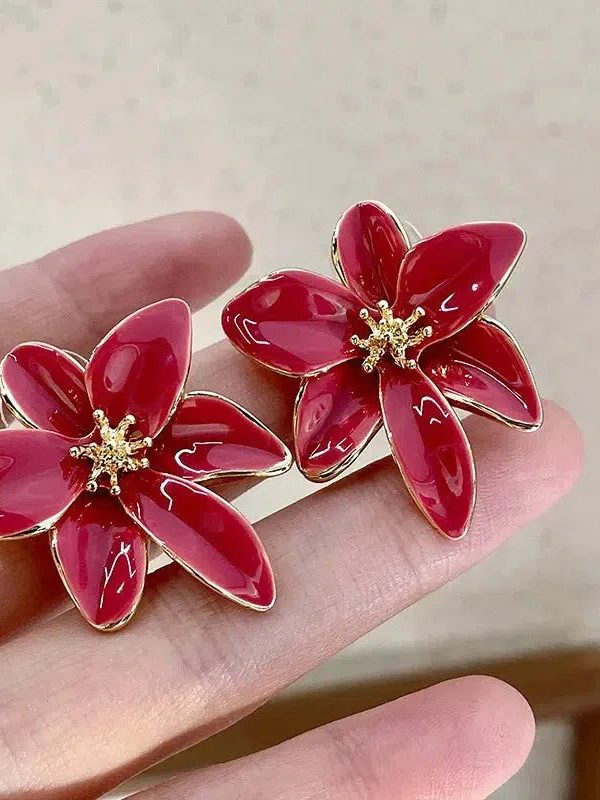 Flower Gold Stud Earrings