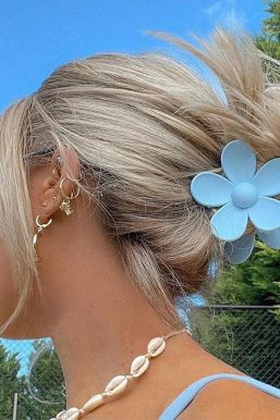 Flower Shaped Hair Clip
