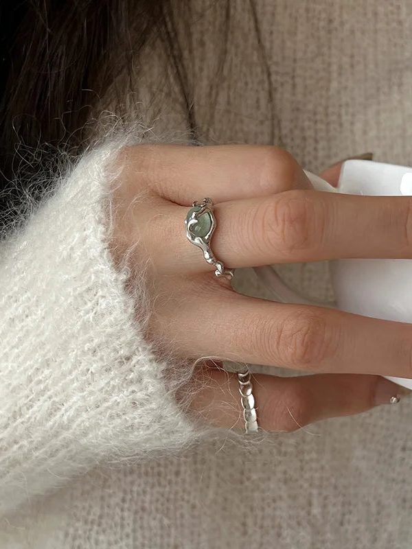 Gemstone Liquid Ring