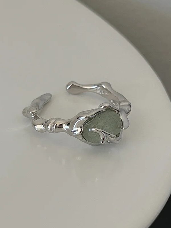 Gemstone Liquid Ring