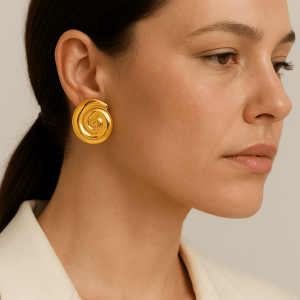 Gold Sea Shell Necklace & Earrings