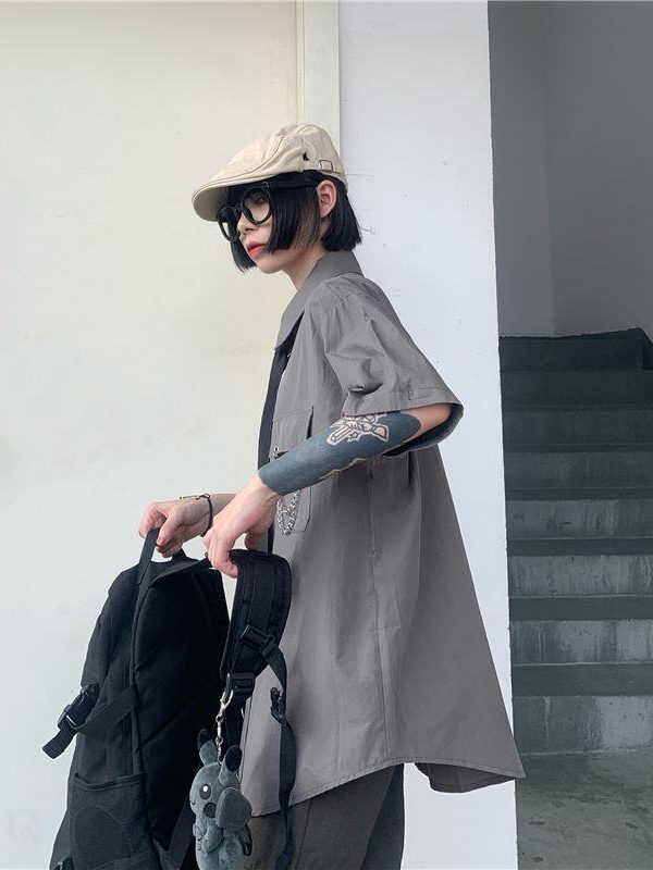 Grunge Detachable Sleeve Shirt