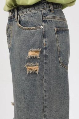 Grunge Ripped Straight Leg Jeans