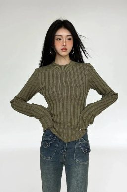 Grunge Slim Fit Sweater
