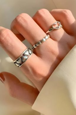 Hearts Band Ring