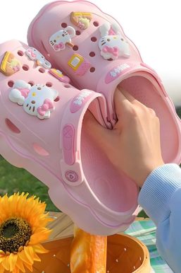 Hello Kitty Clog Slippers