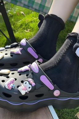 Hello Kitty Clog Slippers