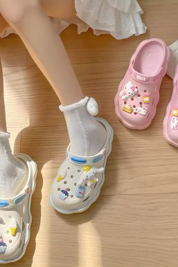 Hello Kitty Clog Slippers