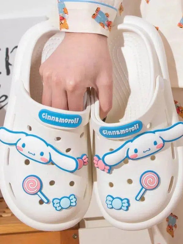 Hello Kitty Slippers