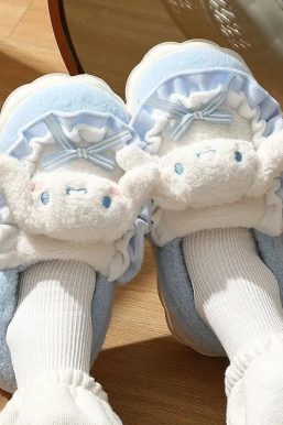 Hello Kitty Slippers
