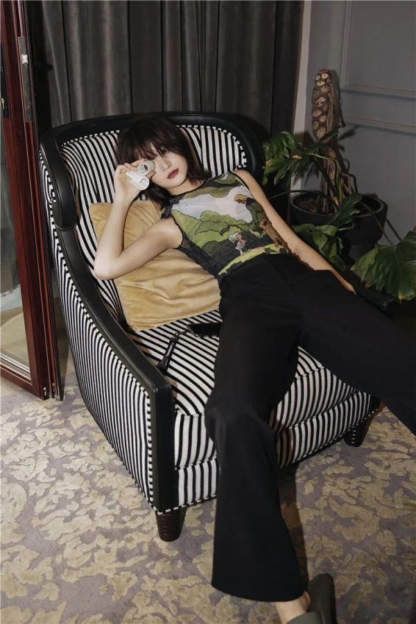 Illustrated Mesh Top