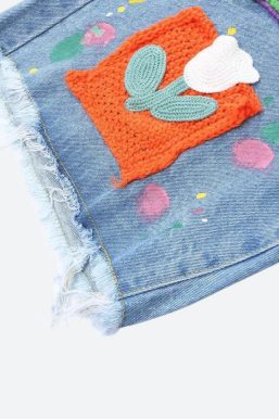 Knitted Flower Patch Denim Shorts