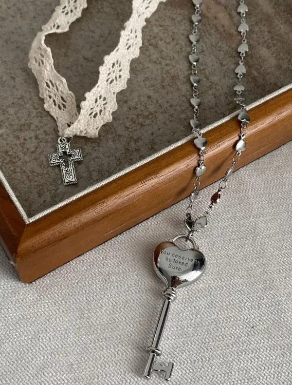 Lace Choker & Heart Lock Necklace