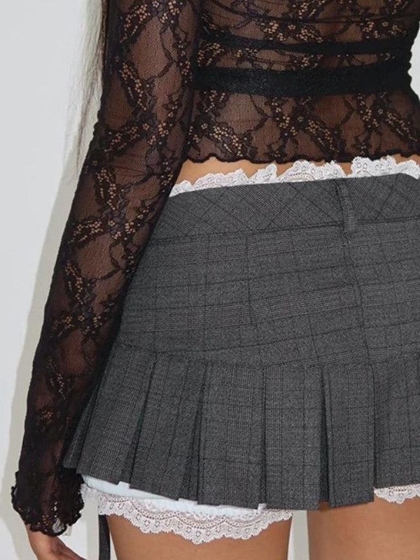 Lace Trim Pleated Mini Skirt