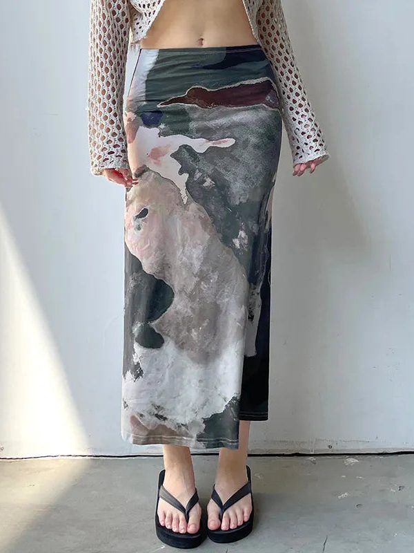 Low Rise Graphic Printed Midi Skirt