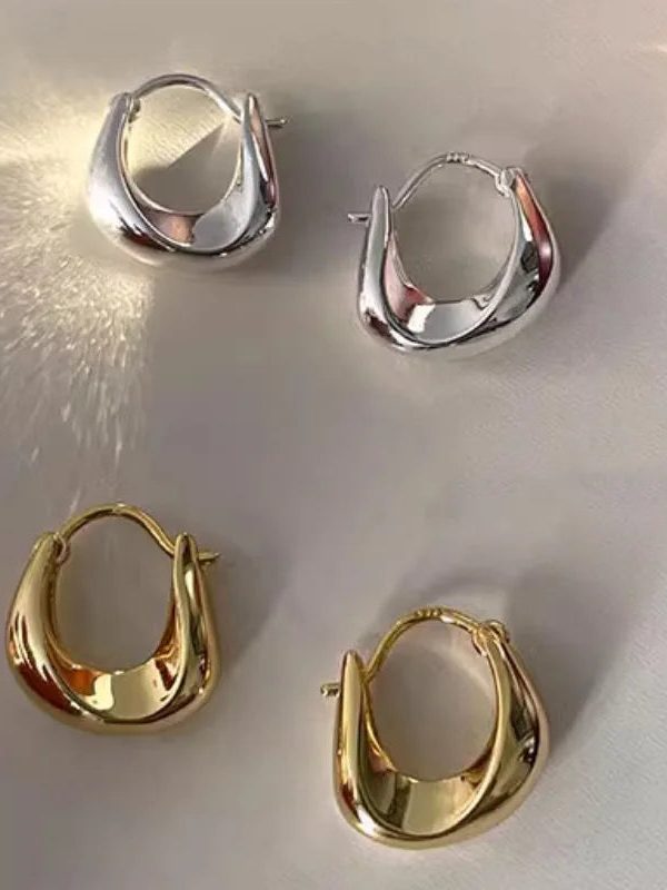Minimal Hoop Earrings