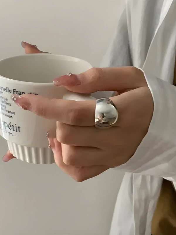 Minimalist Round Ring