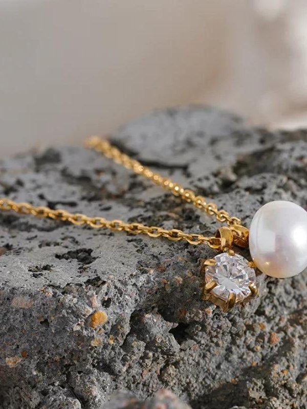 Pearl & Diamond Necklace