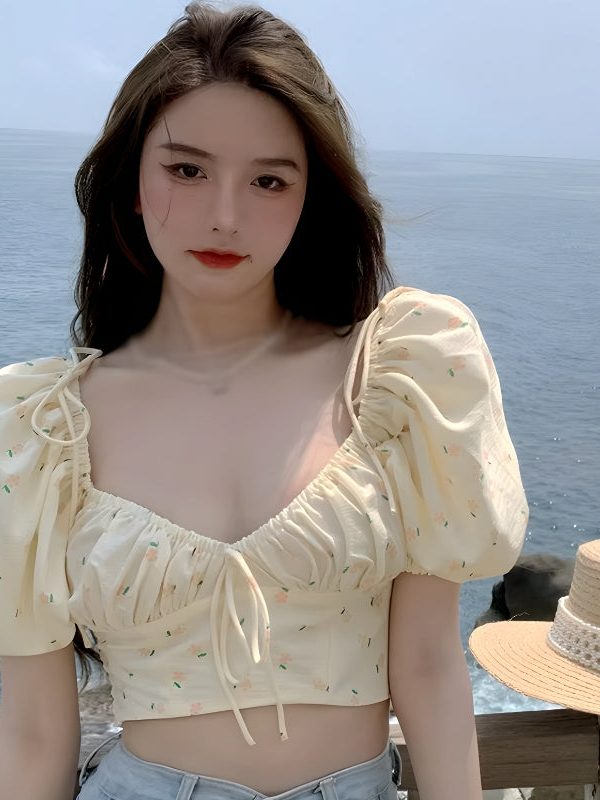 Soft Girl Floral Puff Sleeve Crop Top