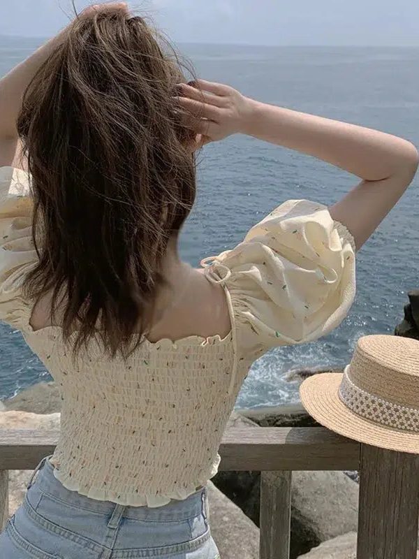 Soft Girl Floral Puff Sleeve Crop Top