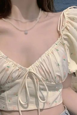 Soft Girl Floral Puff Sleeve Crop Top