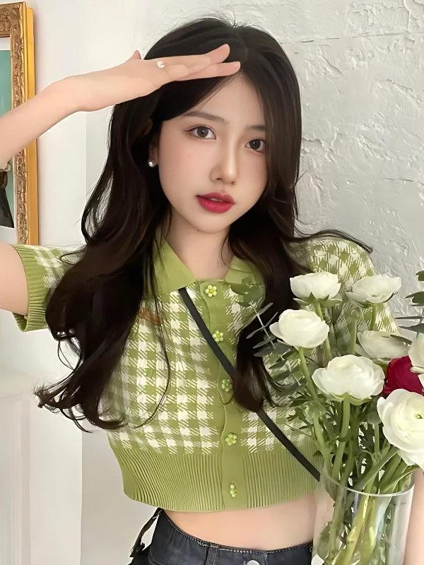 Soft Girl Plaid Crop Cardigan