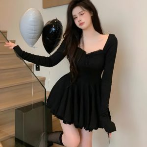 Soft Girl Sweetheart Neckline Mini Dress