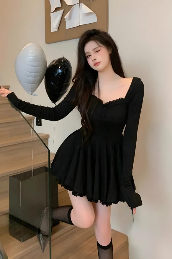 Soft Girl Sweetheart Neckline Mini Dress